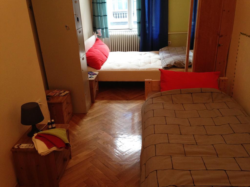 Yolo Hostel Budapest Ruang foto