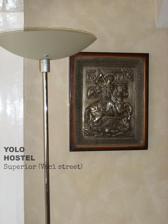 Yolo Hostel Budapest Bagian luar foto