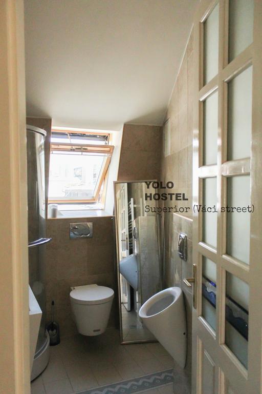 Yolo Hostel Budapest Bagian luar foto