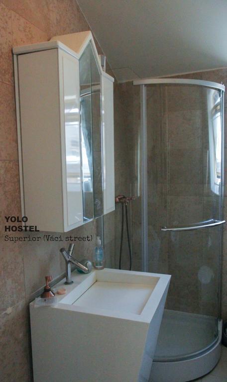 Yolo Hostel Budapest Bagian luar foto