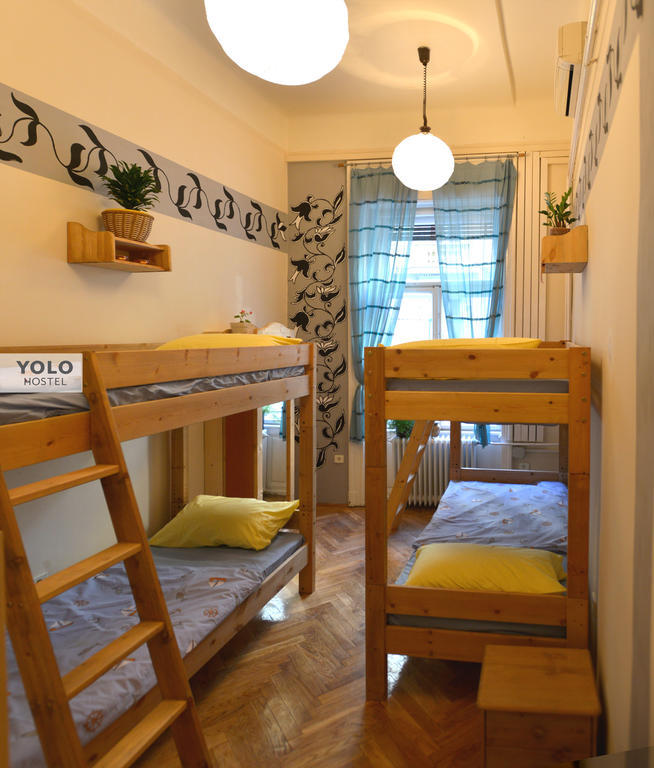 Yolo Hostel Budapest Bagian luar foto