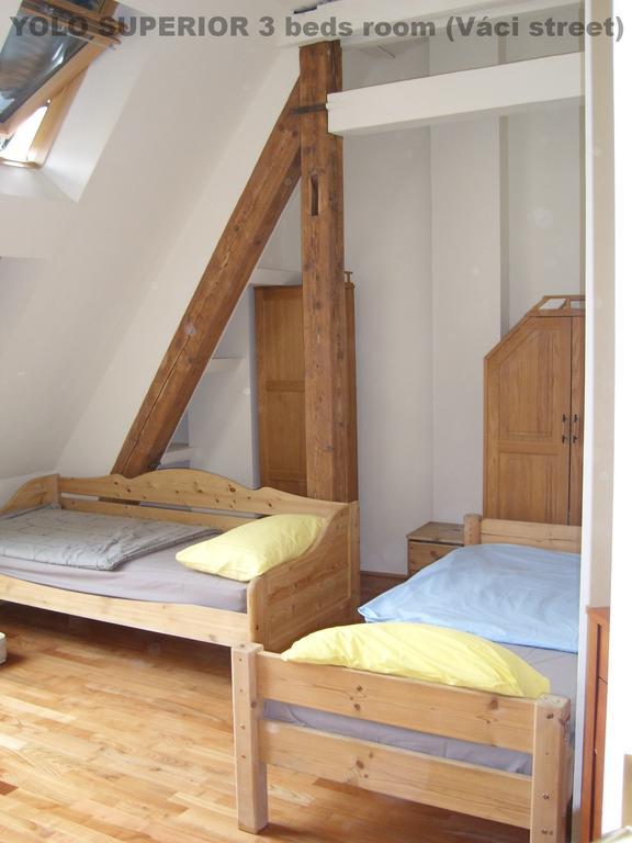 Yolo Hostel Budapest Bagian luar foto